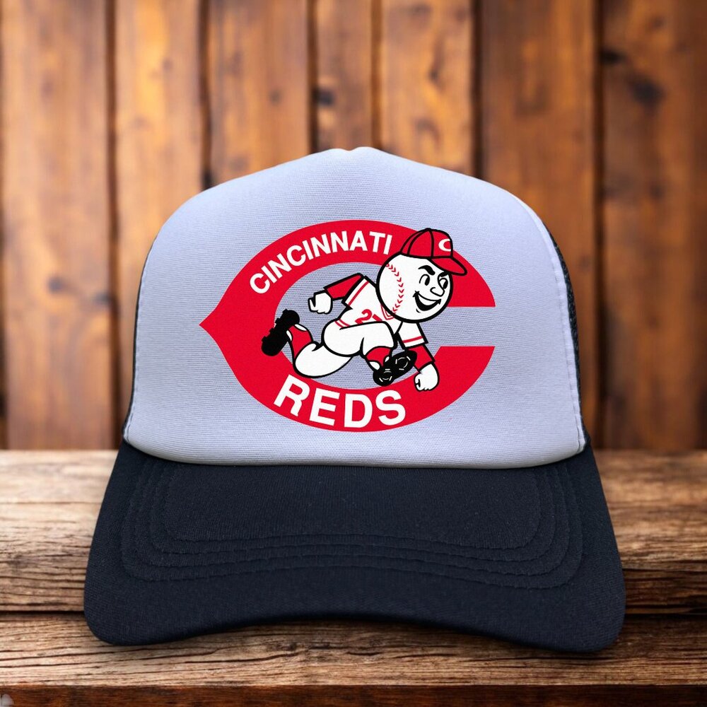 Cincinnati Reds Mens Trucker Hat Black Snapback 1968 Logo Vintage Baseball Cap